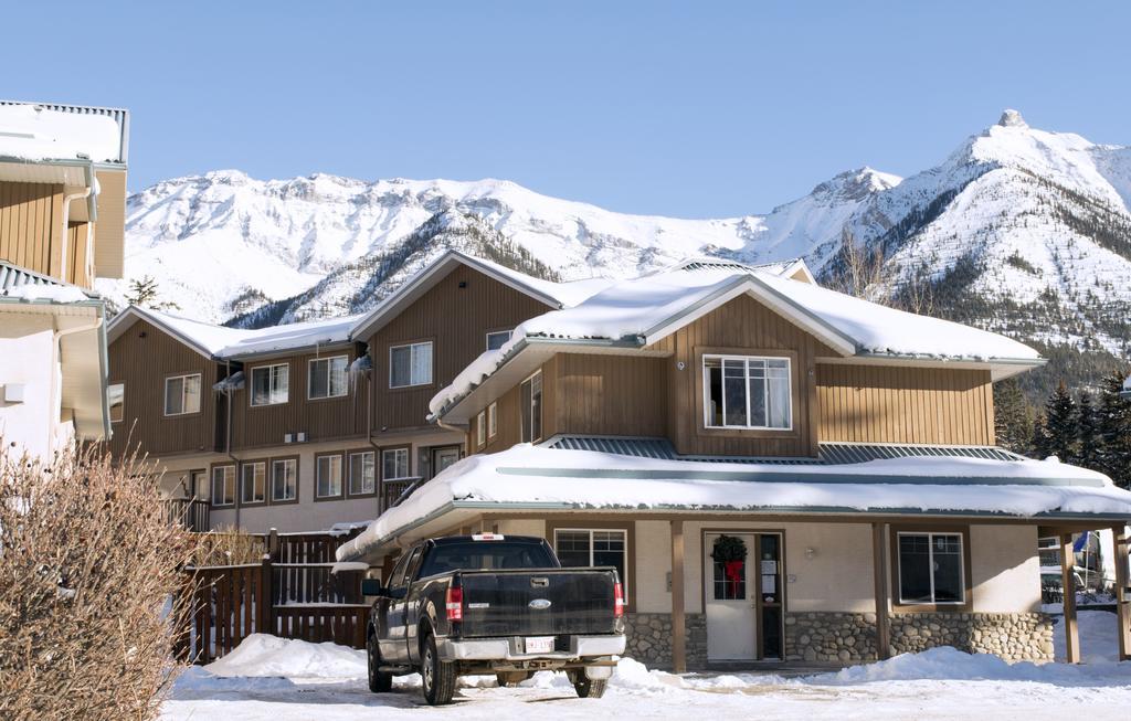קאנמור Banff Boundary Lodge מראה חיצוני תמונה
